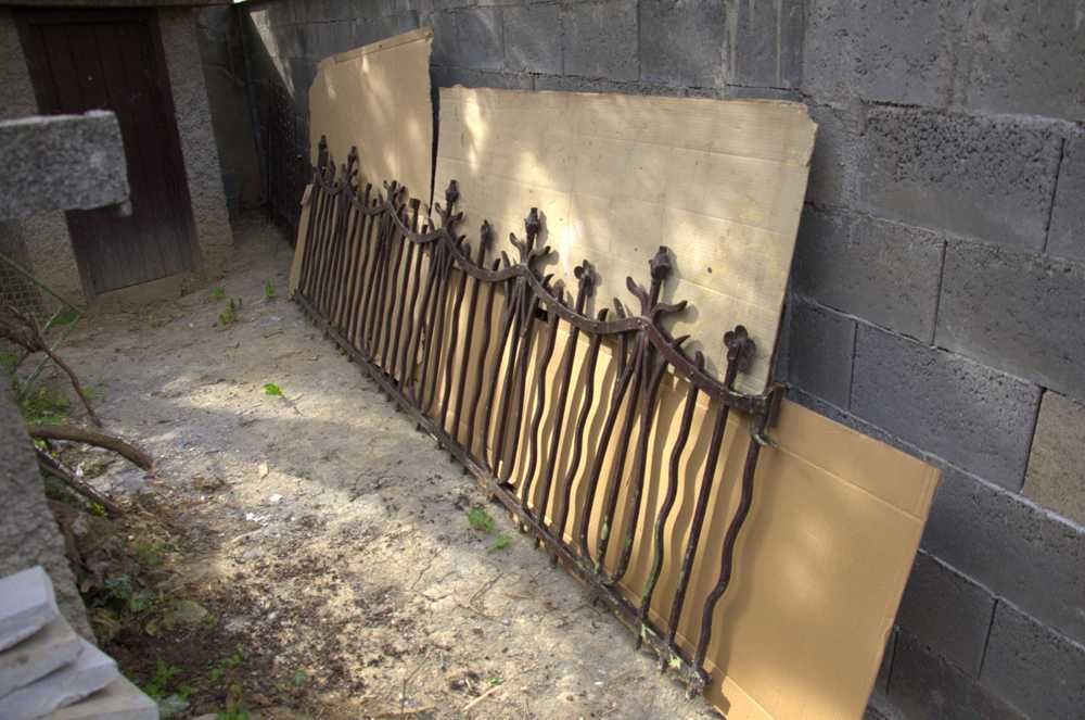 Ковано желязо-врата и ограда