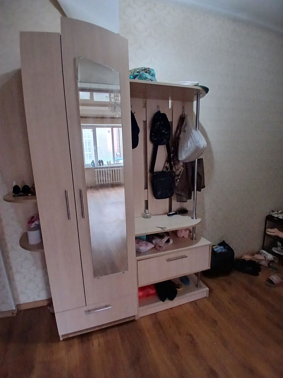 Продам прихожую !