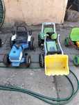 Tractorașe cu pedale pt copii