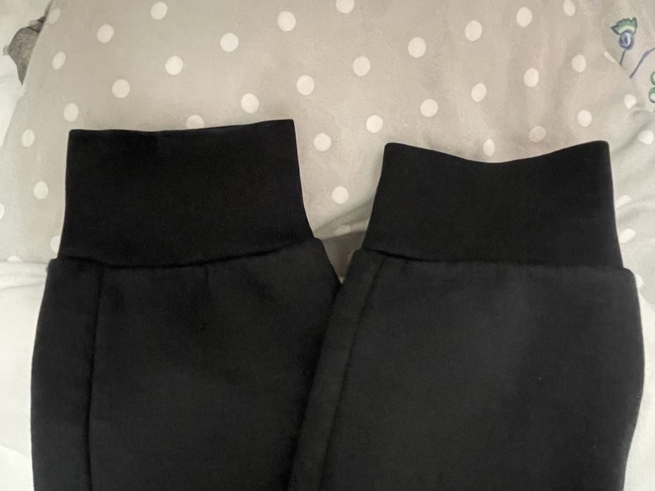 Pantaloni Hoodrich negri mărimea S , stare impecabila