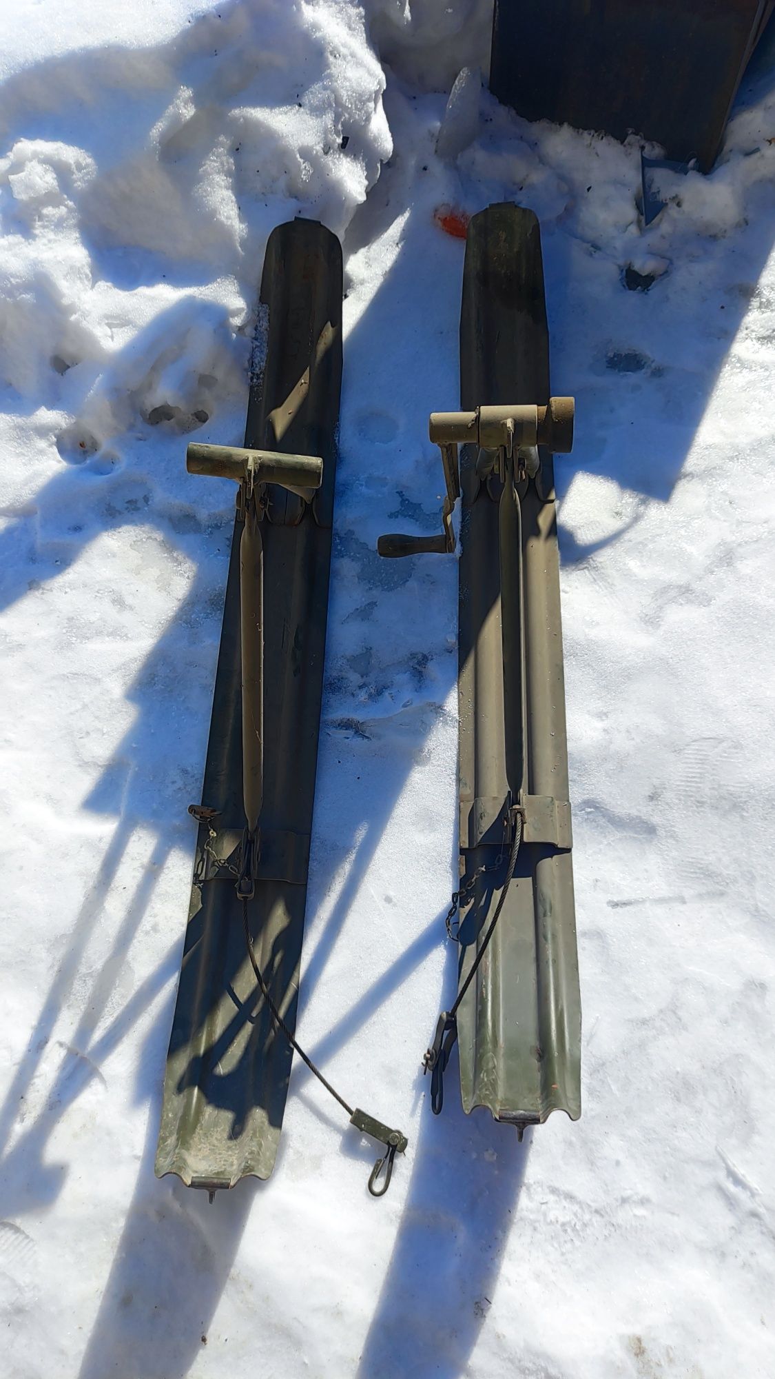 Железные лыжи для бабины