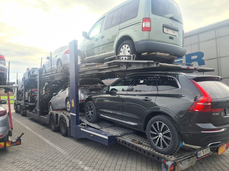 Vând transportor
