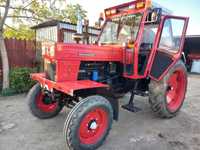 Vând tractor Universal 650