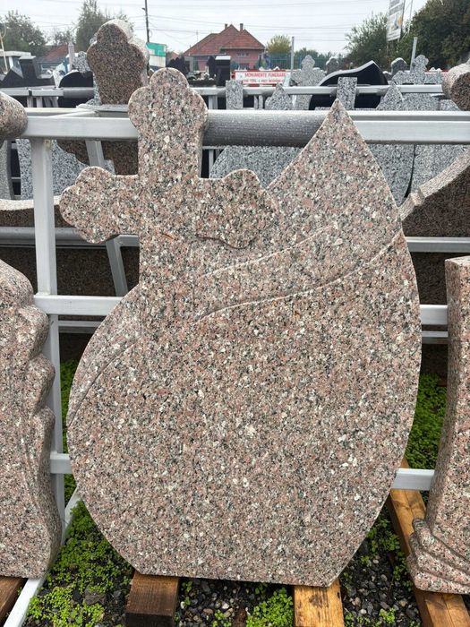 Reducere 15%  monumente funerare granit