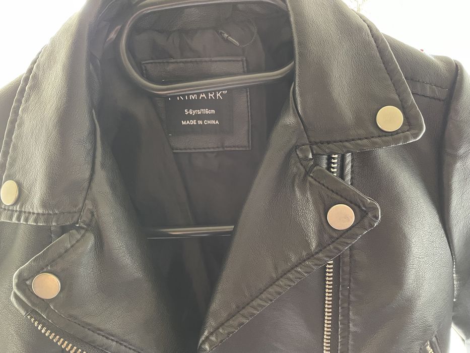 Geaca de piele fetite marime 5-6 ani