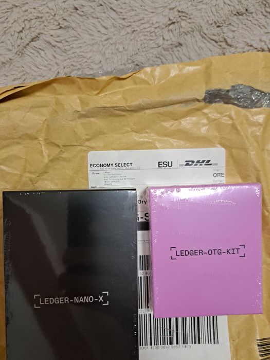 Ledger Nano X + Ledger OTG Kit
