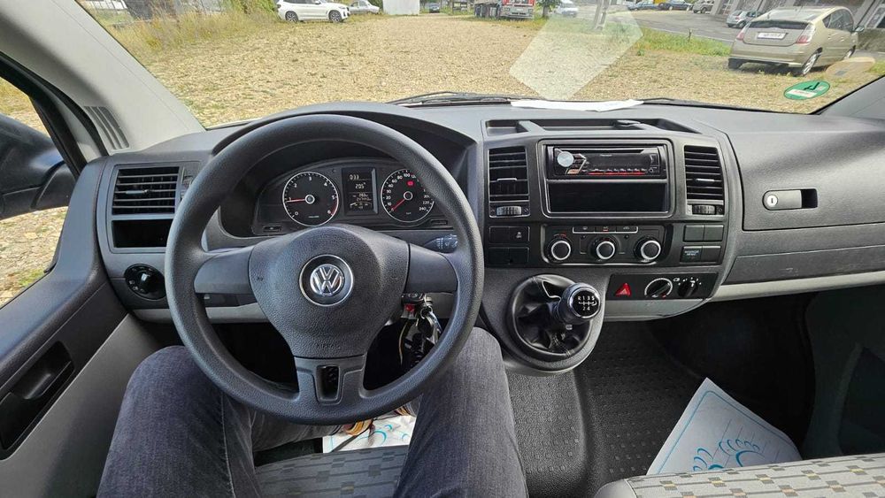 Volkswagen Transporter 5 2.0 TDI 2010 8+1 locuri