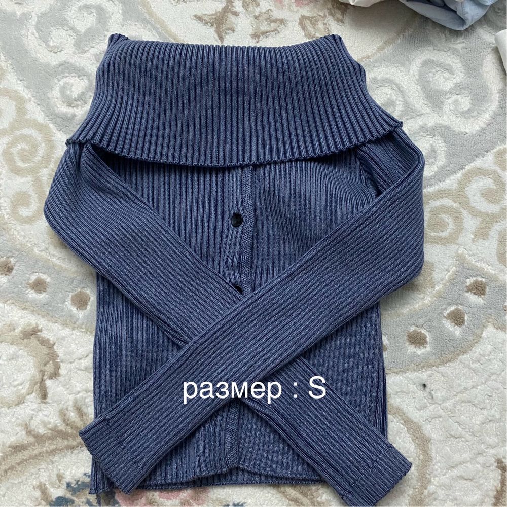 пакет одежд , 20 одежд , джинсы , шорты, кофты, топики, платье, юбка