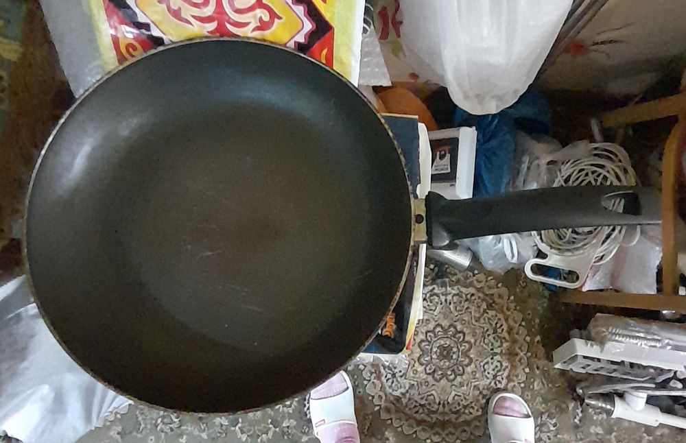 Срочно. Современная, большая сковородка. Италия