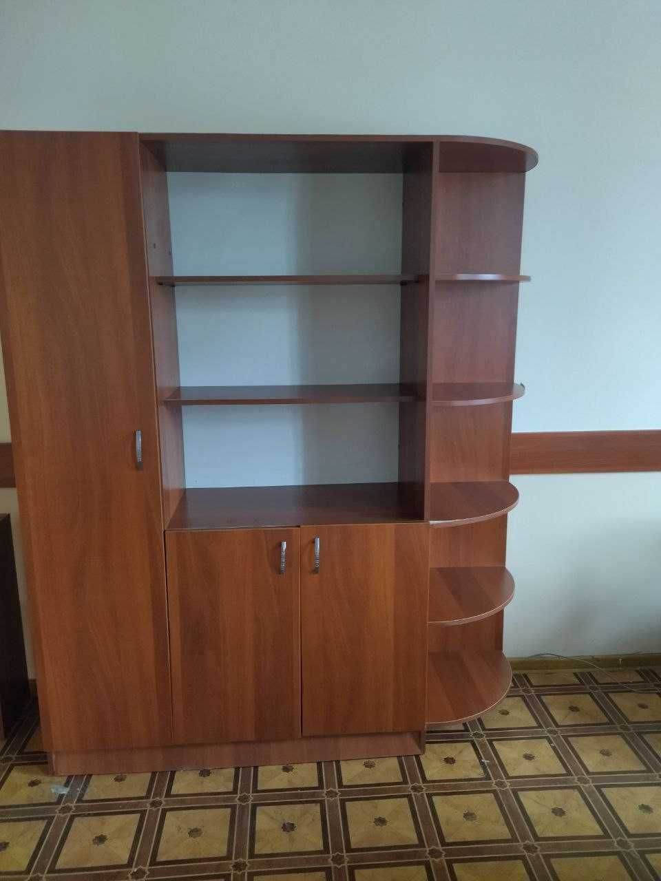 Office uchun to'plam mebel! Sifati yaxshi!