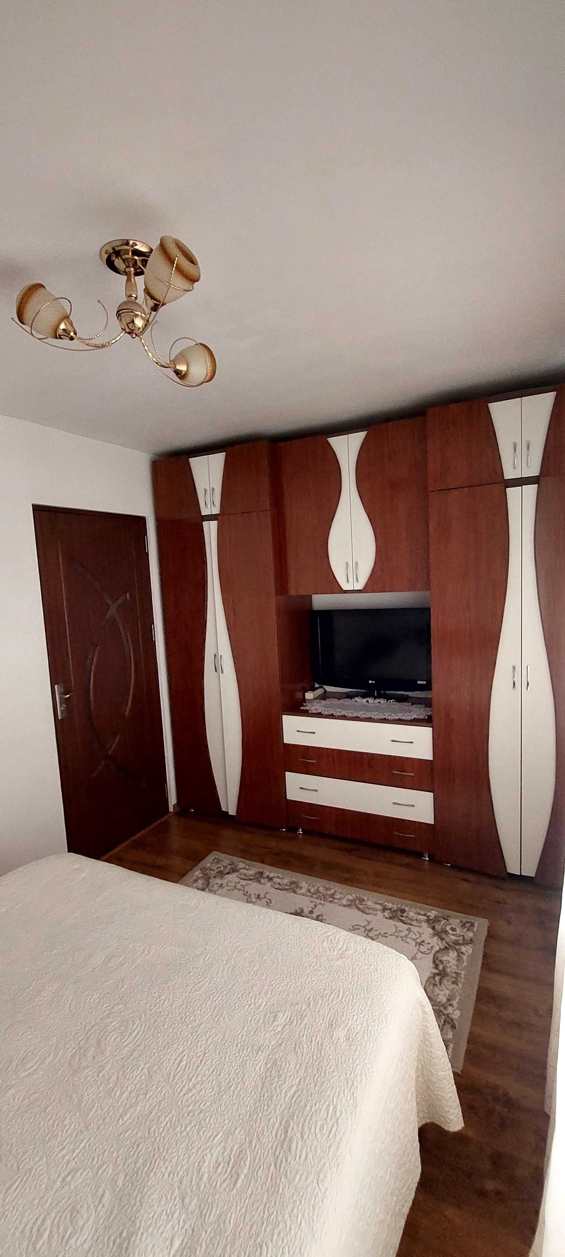 Apartament 2 camere semidecomandat