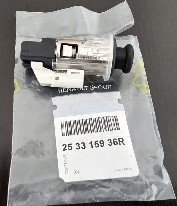 Bricheta Logan 3 III model de pe renault Megane