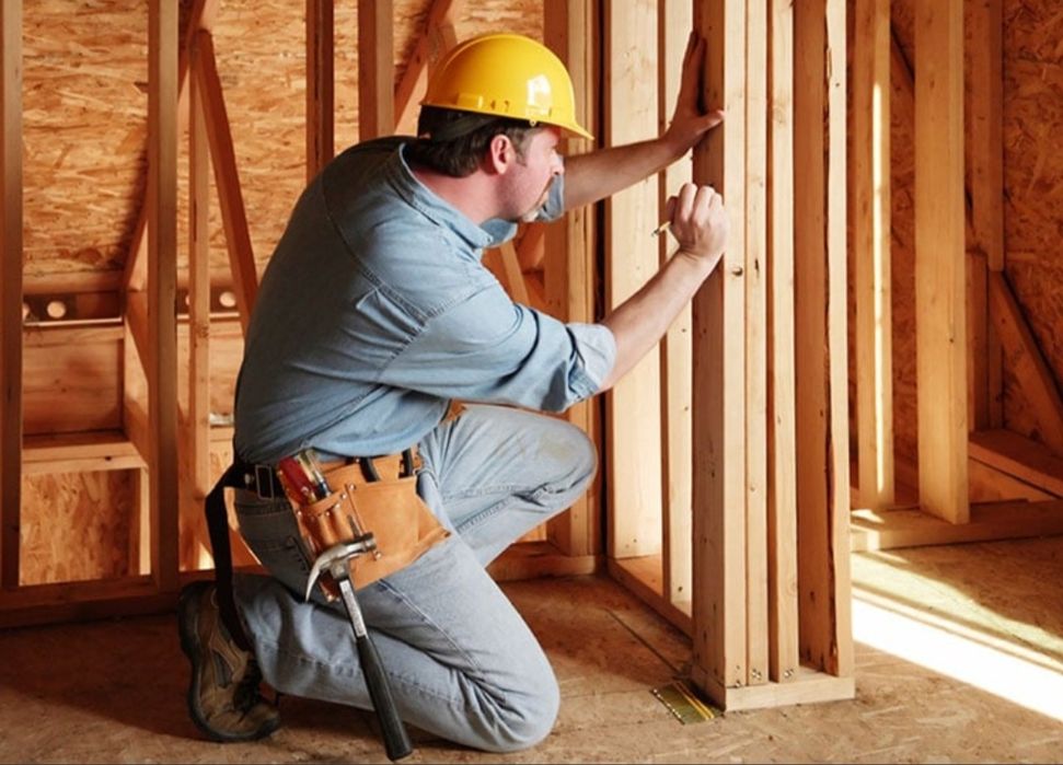 Плотницкие работы, врезка замков