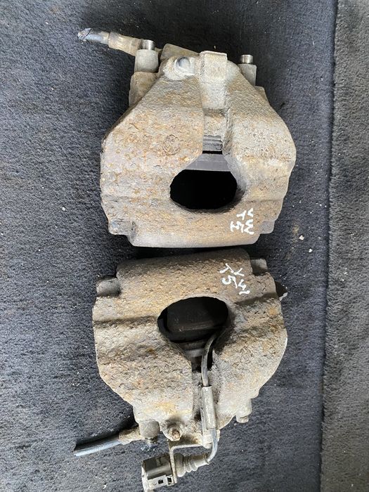 Etrieri Fata St/Dr Vw Transporter T5 Pret 250 lei buc