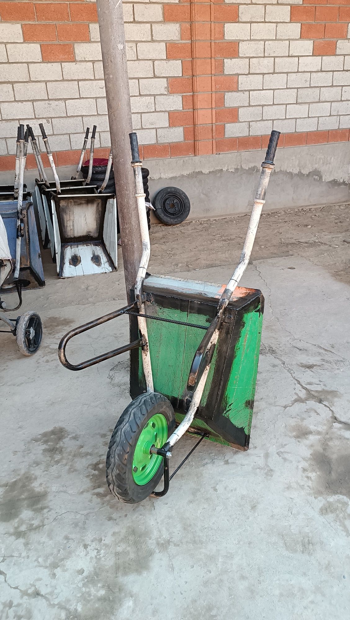 Arava sotiladi donaga optimga