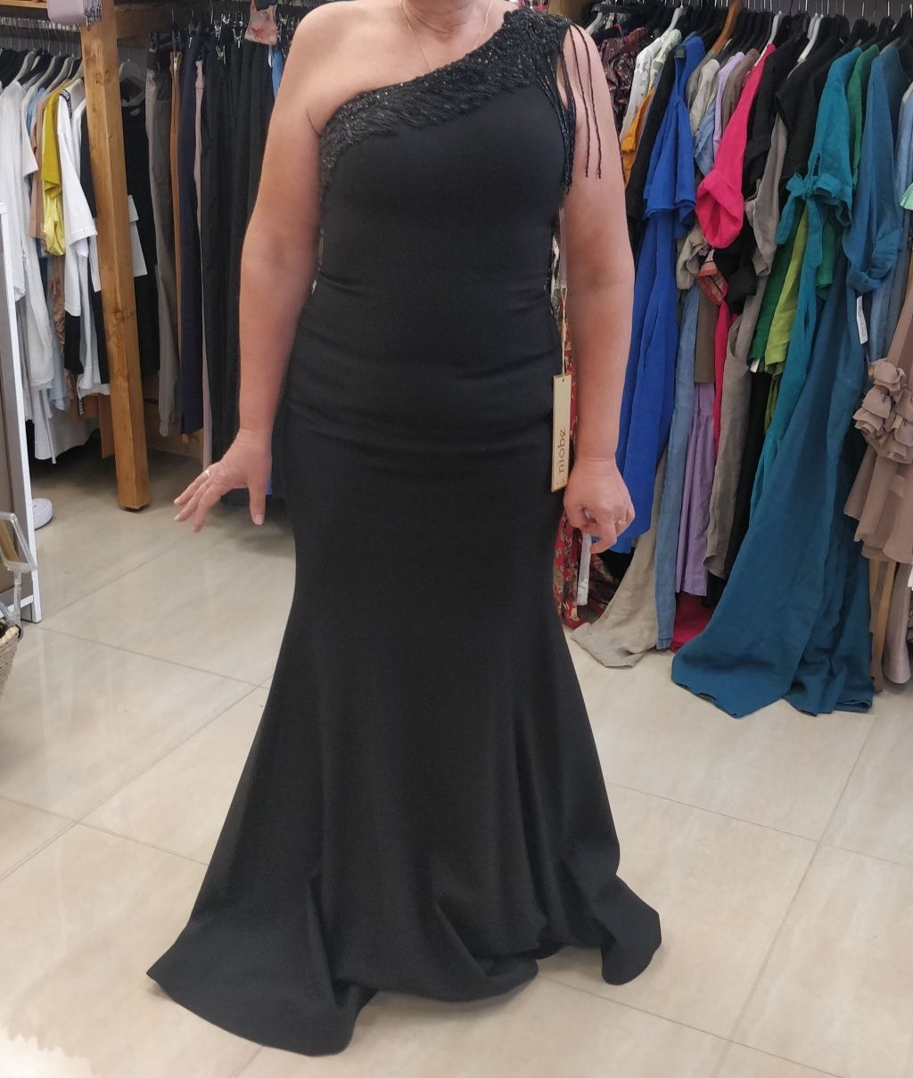 Rochie neagra 42