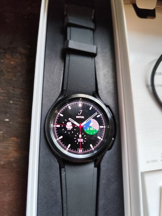 Часы samsung galaxy watch 4