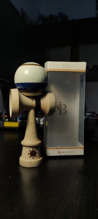 Kendama sol pro model v2 Kris Bosch