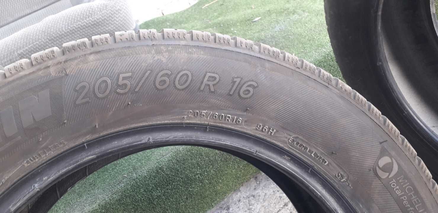 Всесезонни гуми Michelin Cross Climate 205 60 16 ДОТ 4022 ,2бр.