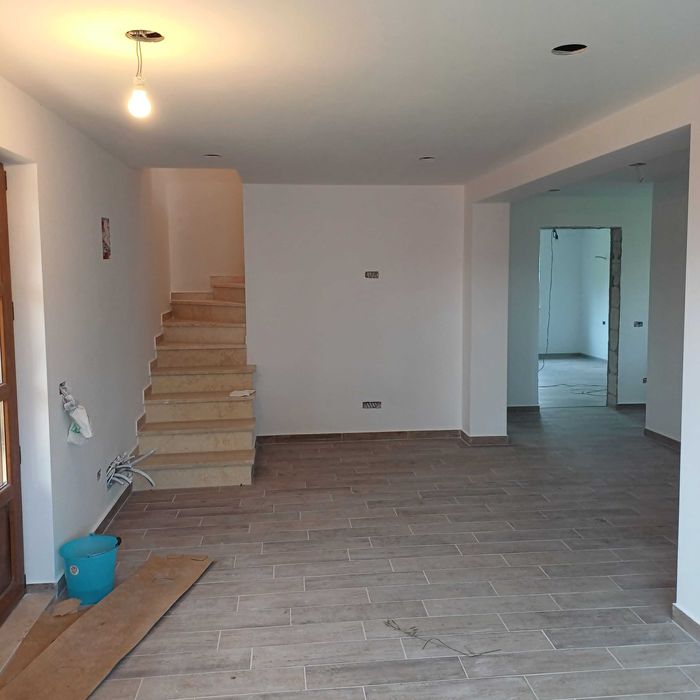 Casă + teren generos intravilan Sat Piscu (Fitionești)