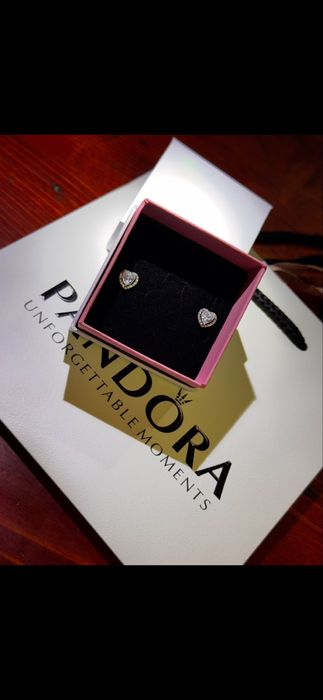 Пандора обеци Pandora