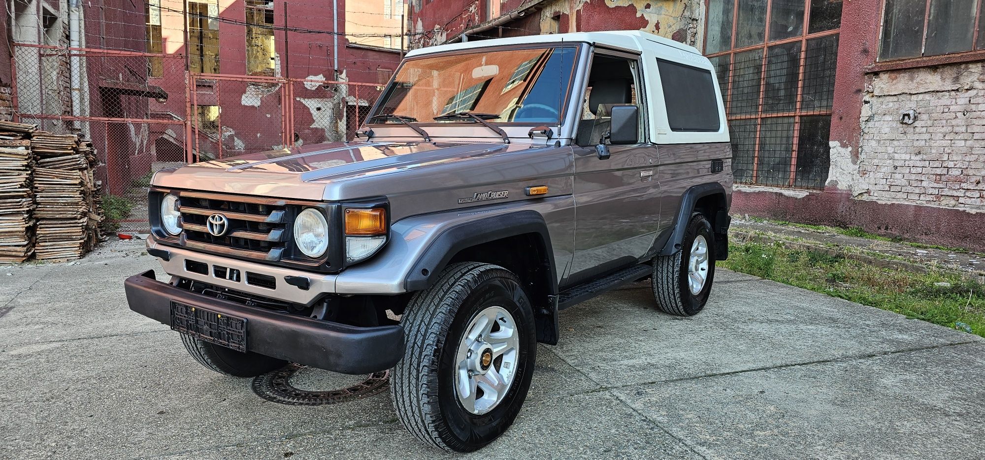 Toyota Land Cruiser HZJ 74 4X4 4.2 Diesel Clima 2001 Autoutilitara