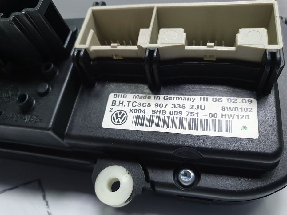 Panou comanda AC VOLKSWAGEN GOLF VI (5K1) [ 2008 - 2013 ] OEM 3C890733