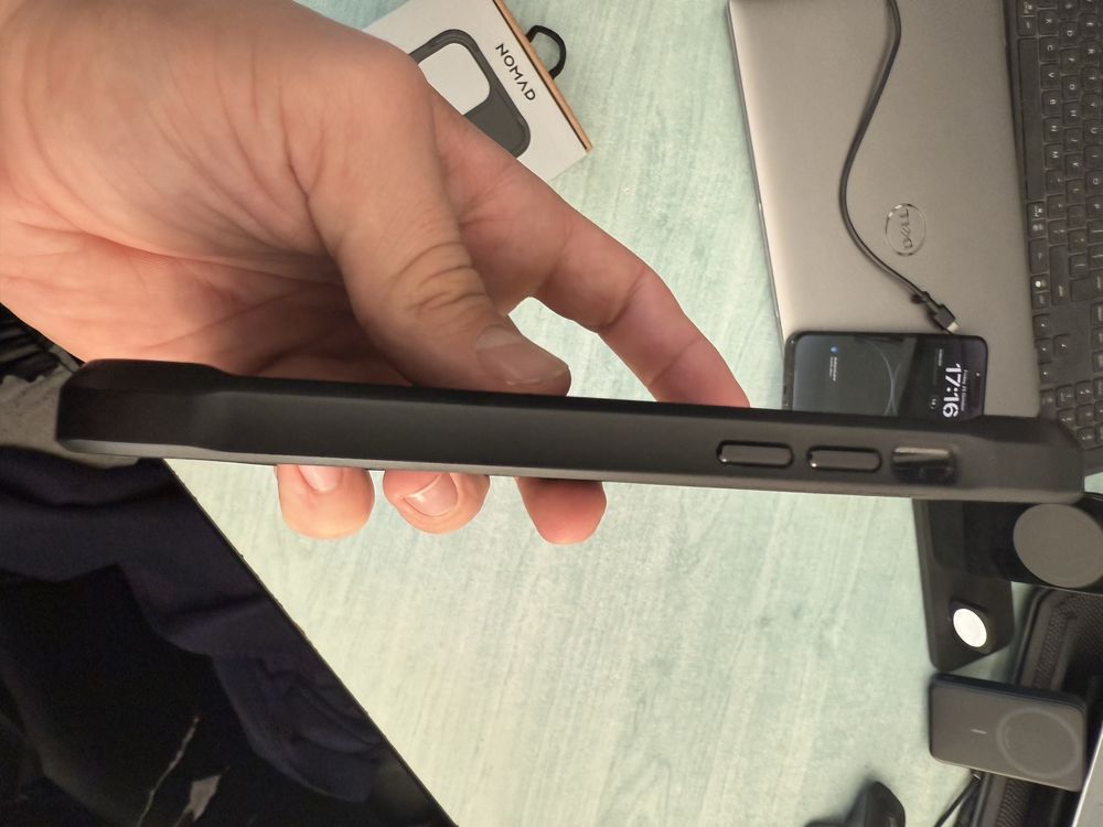 Husa iPhone Nomad