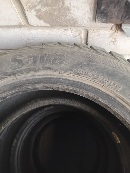 Продам зимние шины
