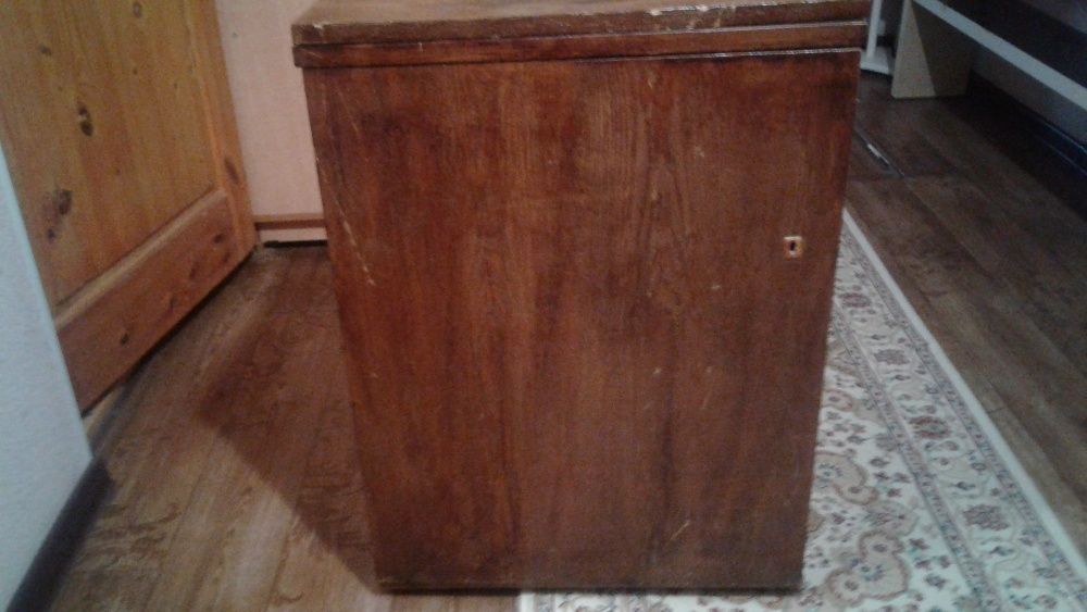 Продам швейную машину