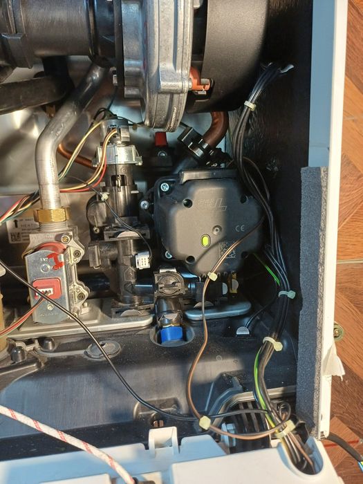 Vindem pompe Wilo,  ENER PLUS,  ARISTON