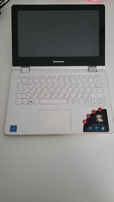 Лаптоп Lenovo Yoga 300 (Бял - отвън и вътре)