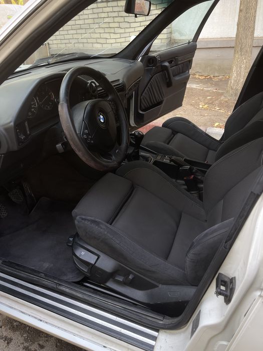 Салон BMW E34 (BMW M-Sport)