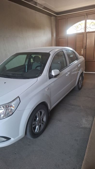 Nexia 3 Avtomat 2020 Yil srochny sotaman BYD omoqchiman.