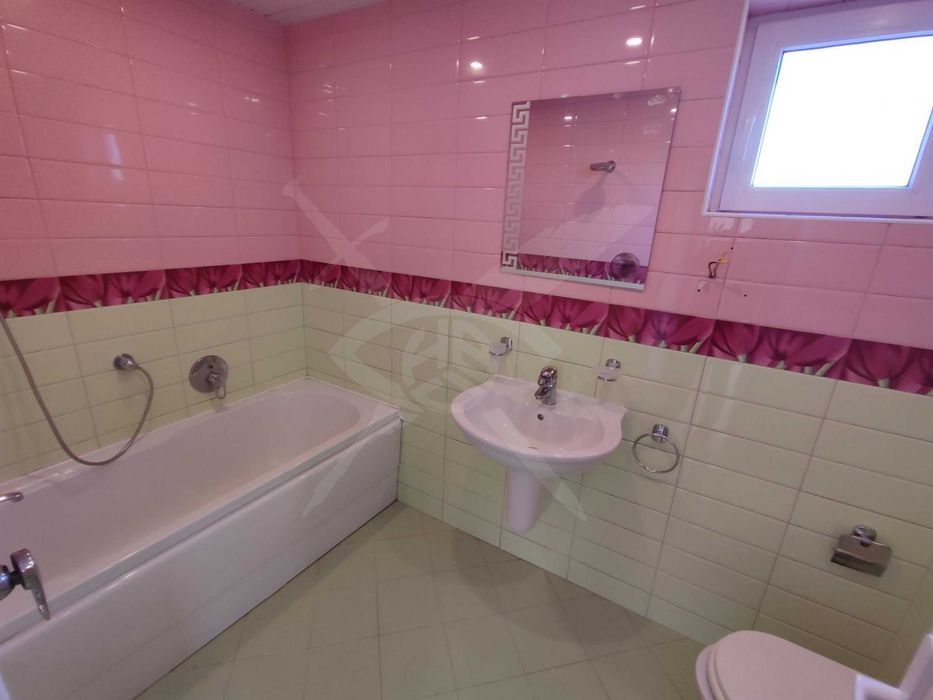 Продава се Двустаен апартамент в Варна, Бриз - 61 кв.м за 1966 €/кв.м - Снимка #2