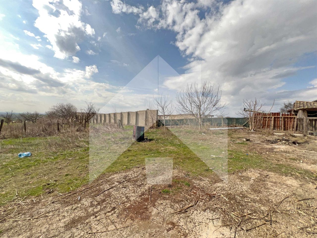 Продава се Промишлена сграда в с. Стоян Михайловски, Област Шумен - 252 кв.м за 91 €/кв.м - Снимка #19