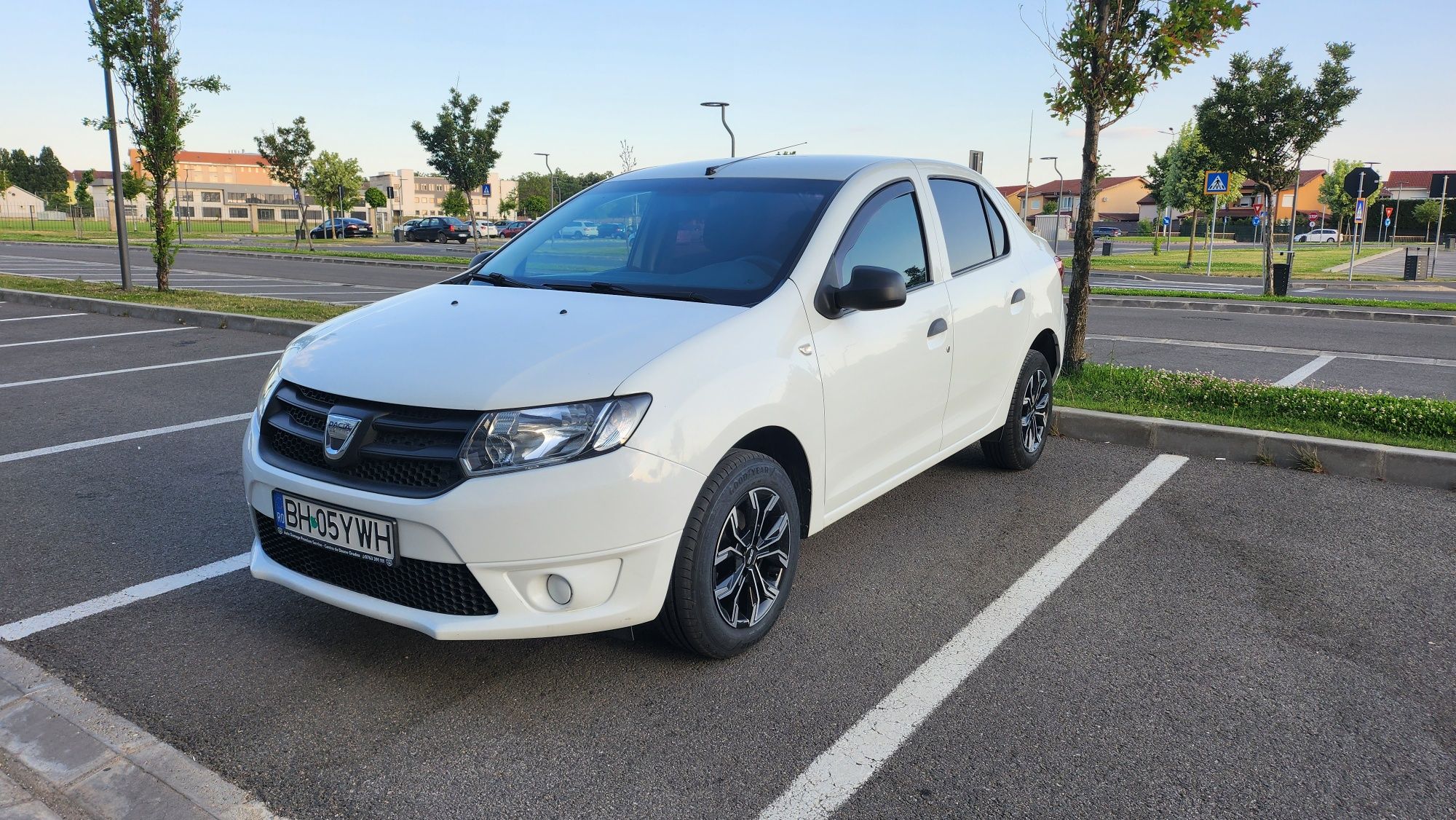 Dacia Logan 1.2 benzină