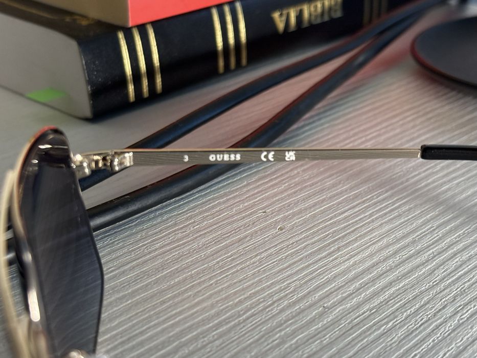 Ochelari de soare GUESS