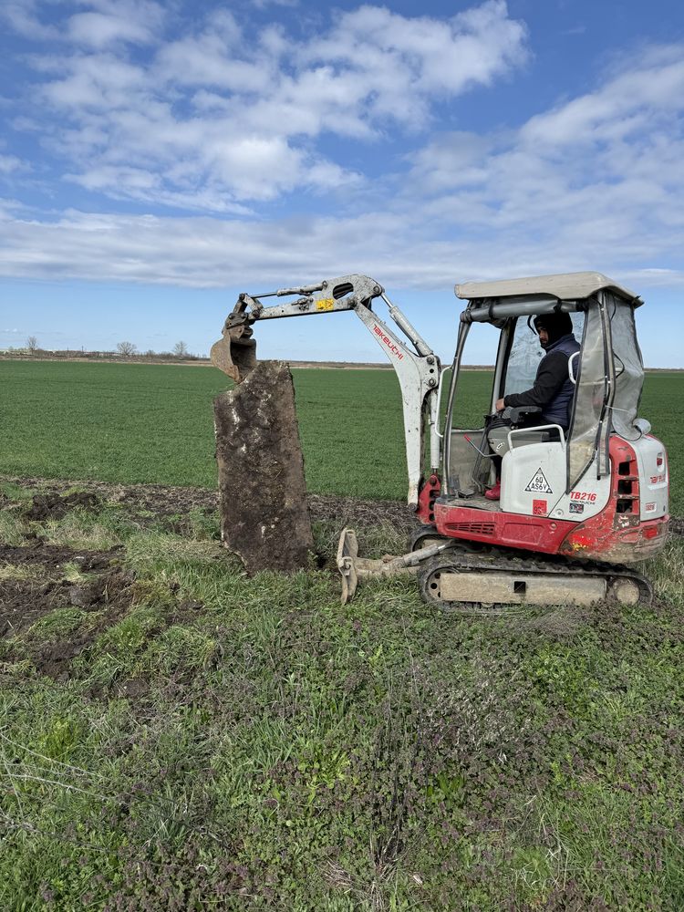 Sapaturi piscina,fundatii,fosa,bobcat,miniexcavator,iveco basculabil