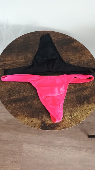 Vând slip de baie  plaja tanga  pt barbati