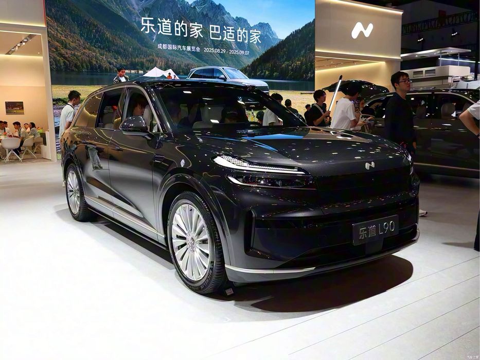 NIO onvo L90 2025