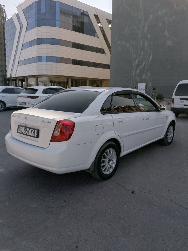 Daewoo Lacetti 1.8 Sedan