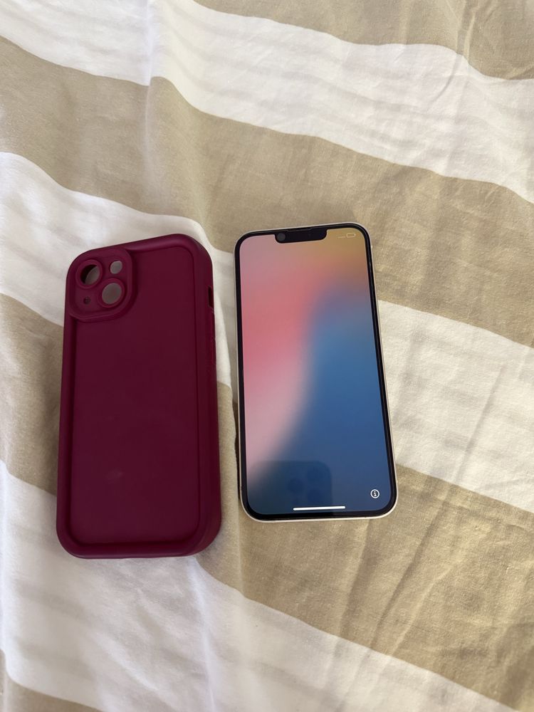 iPhone 13 бял цена по договаряне