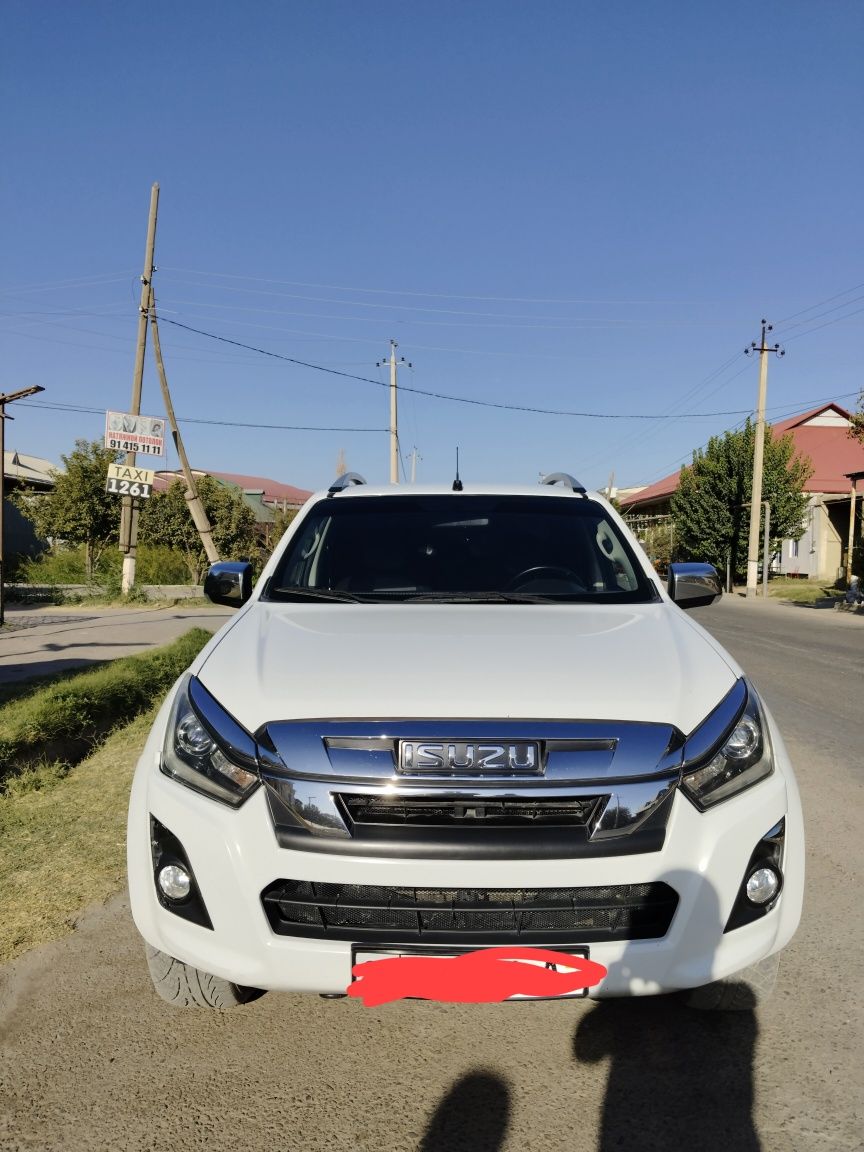 Isuzu dmax 3 turbo