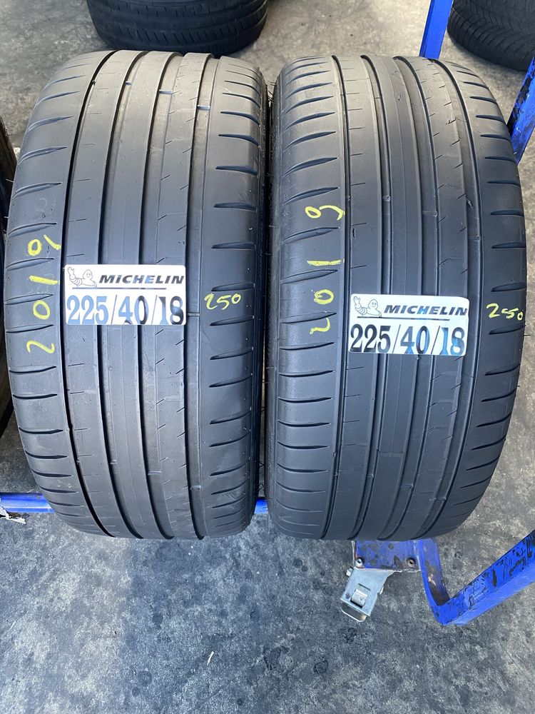 225/40/18 Michelin