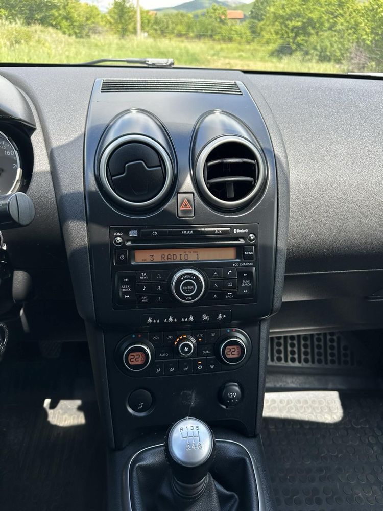 Продавам Nissan Qashqai 2.0-140кс 4х4