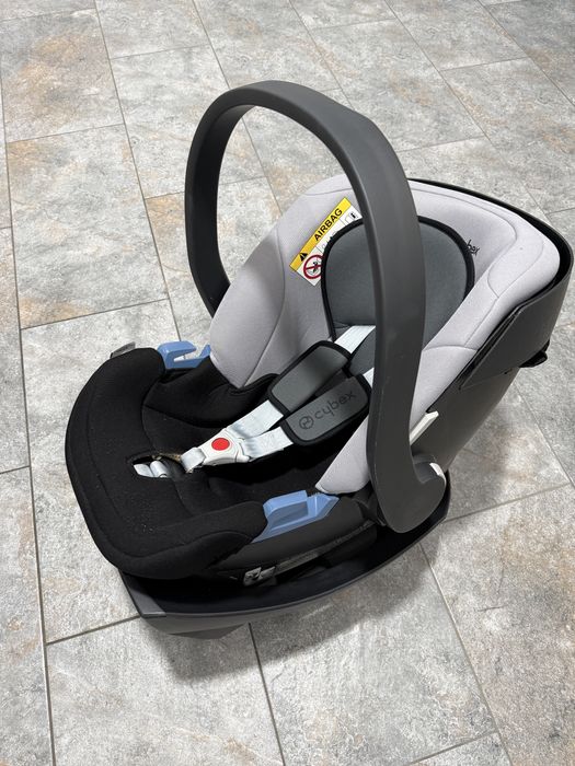 Scoica Cybex si suport ISOFIX Auto