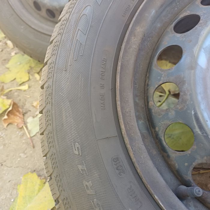 Cauciucuri de iarna 195/65/15