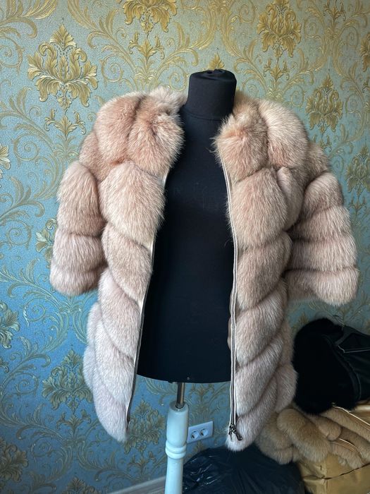 Haine/ veste din blana naturala vulpe/ chinchila