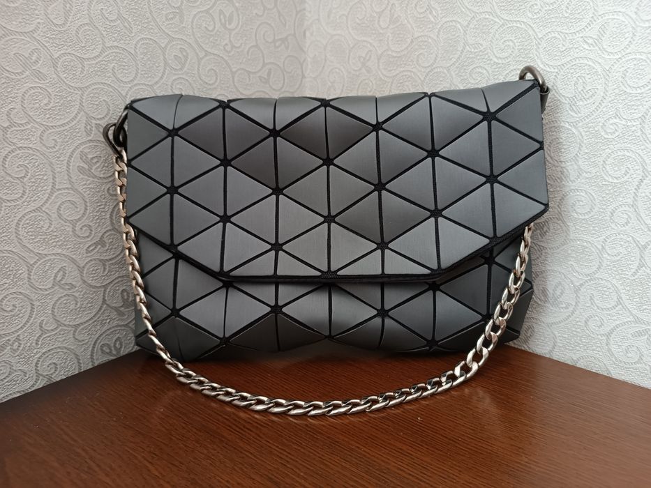 Сумка клатч в отличном состоянии